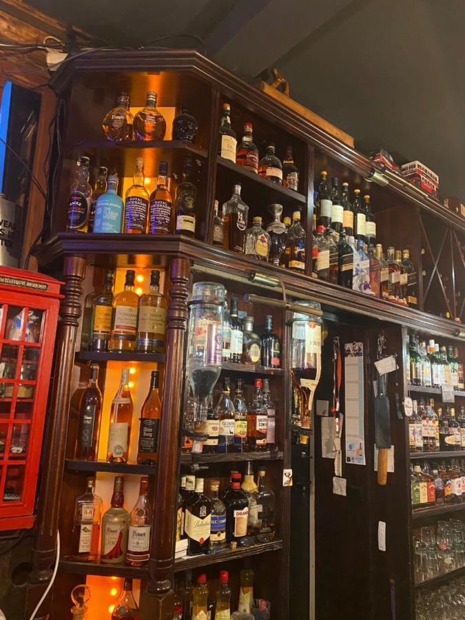 Апартаменты Schlafen Ueber Der Whiskybar Рюдесхайм-на-Рейне Экстерьер фото